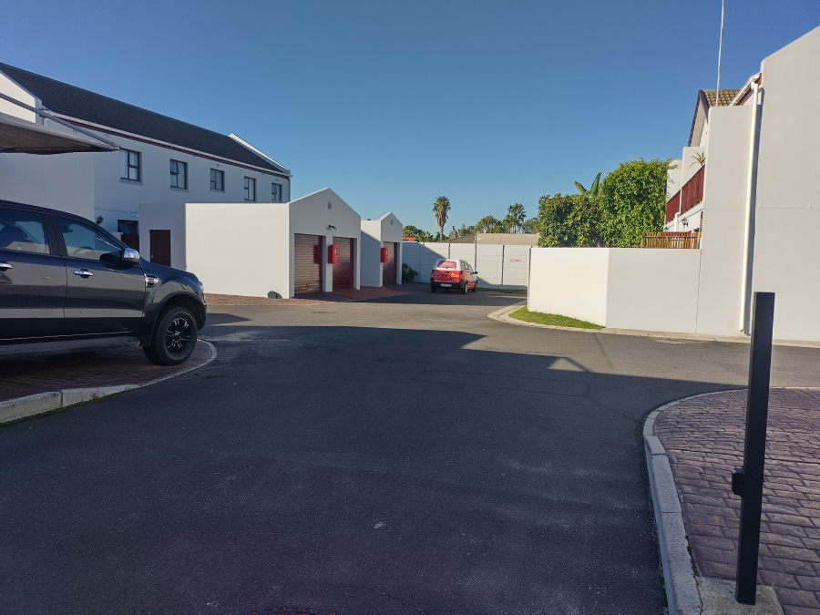 2 Bedroom Property for Sale in Parklands Western Cape